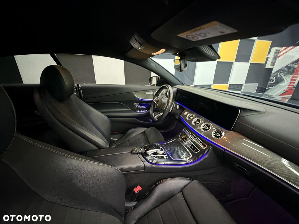 Mercedes-Benz Klasa E 200 9G-TRONIC - 22