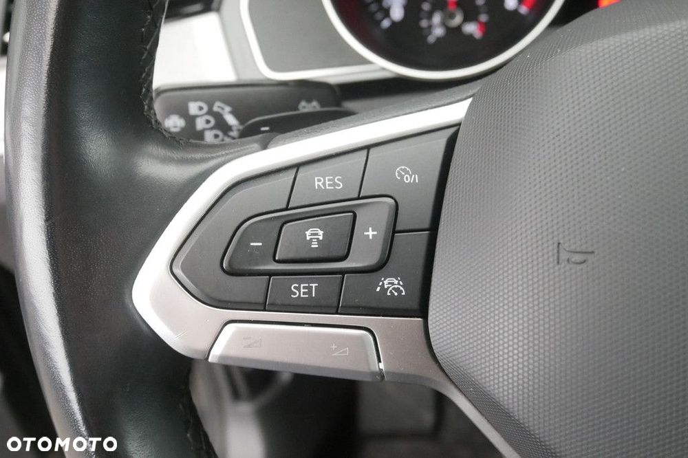 Volkswagen Passat 2.0 TSI Business DSG - 24