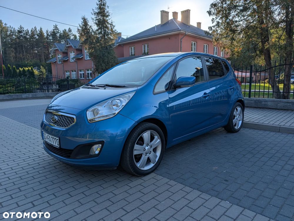 Kia Venga 1.6 L - 4