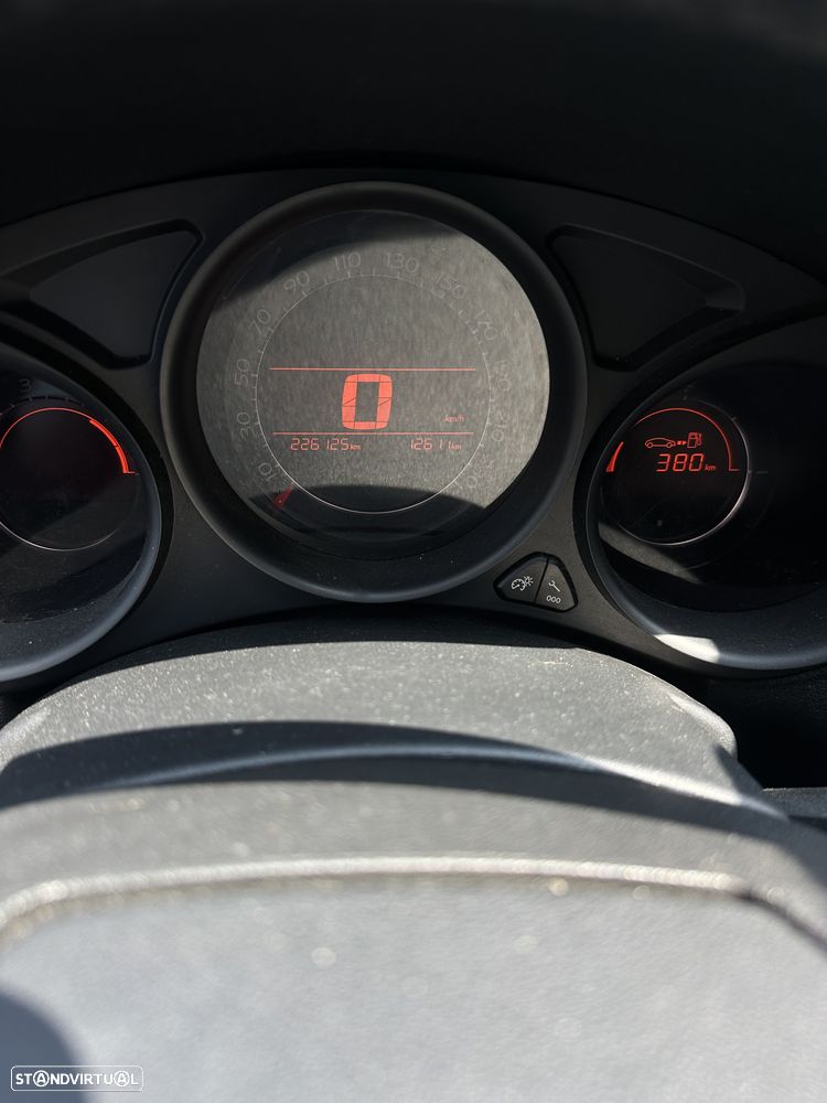 Citroën C4 1.6 HDi Attraction - 3