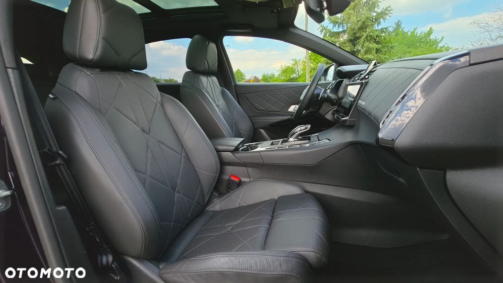 DS Automobiles DS 7 Crossback - 36