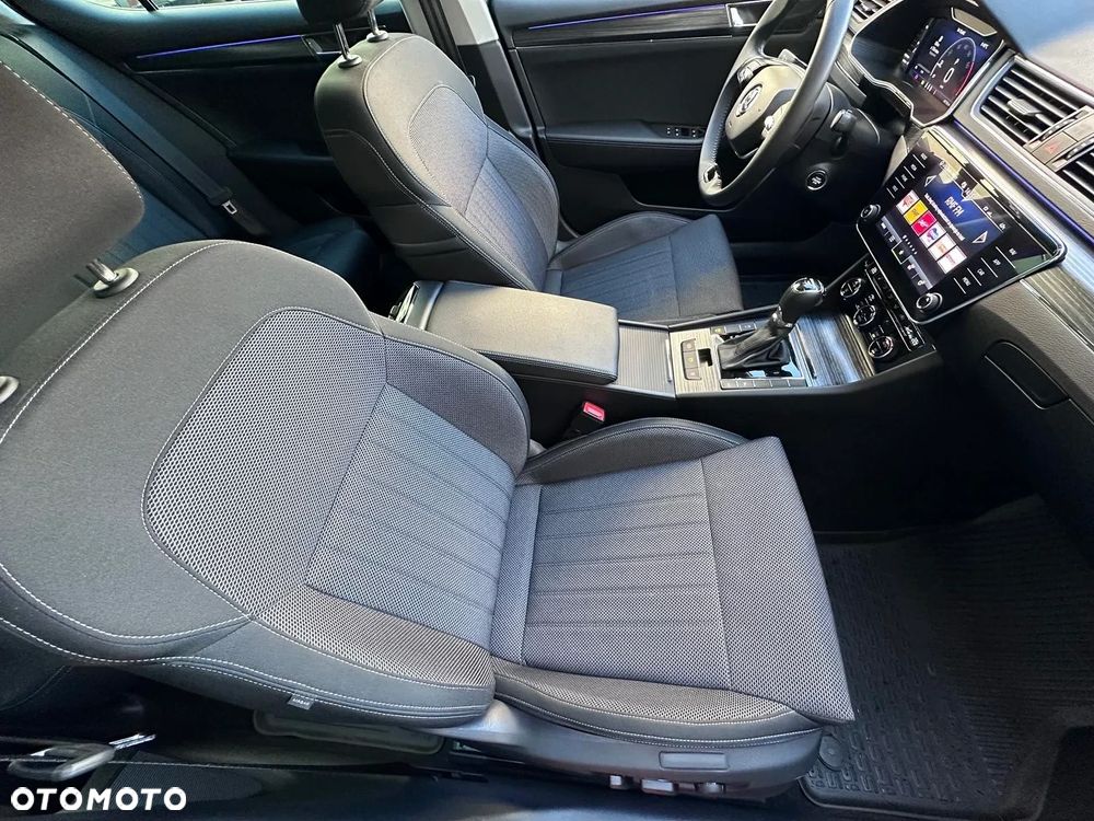 Skoda Superb 2.0 TSI Style DSG - 13