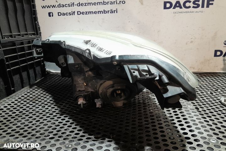 Far dreapta 81130-0D450 81130-0D450 Toyota Yaris XP130 [2011 - 2014] - 5