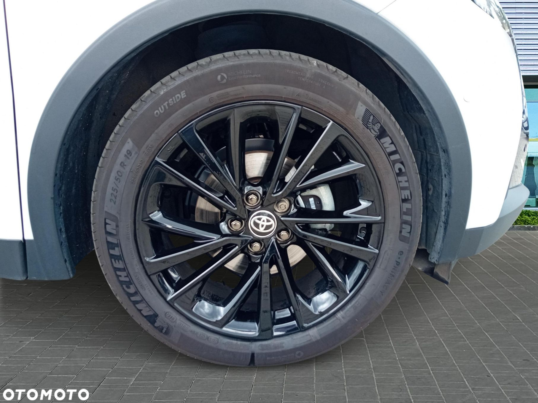 Toyota C-HR - 21