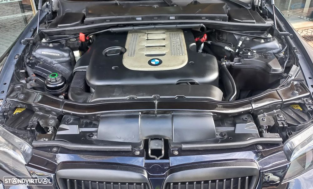 BMW 330 xd Aut. - 25