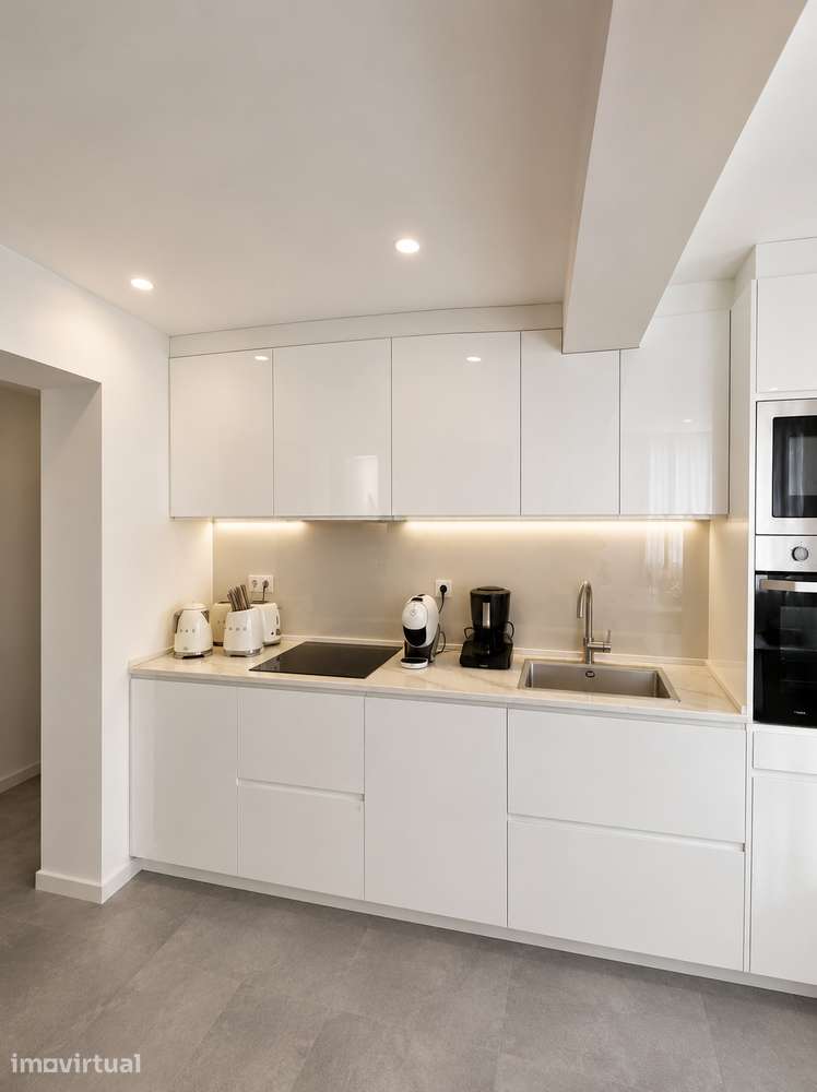 Apartamento T3 Totalmente Remodelado - Forte da Casa - Grande imagem: 2/19