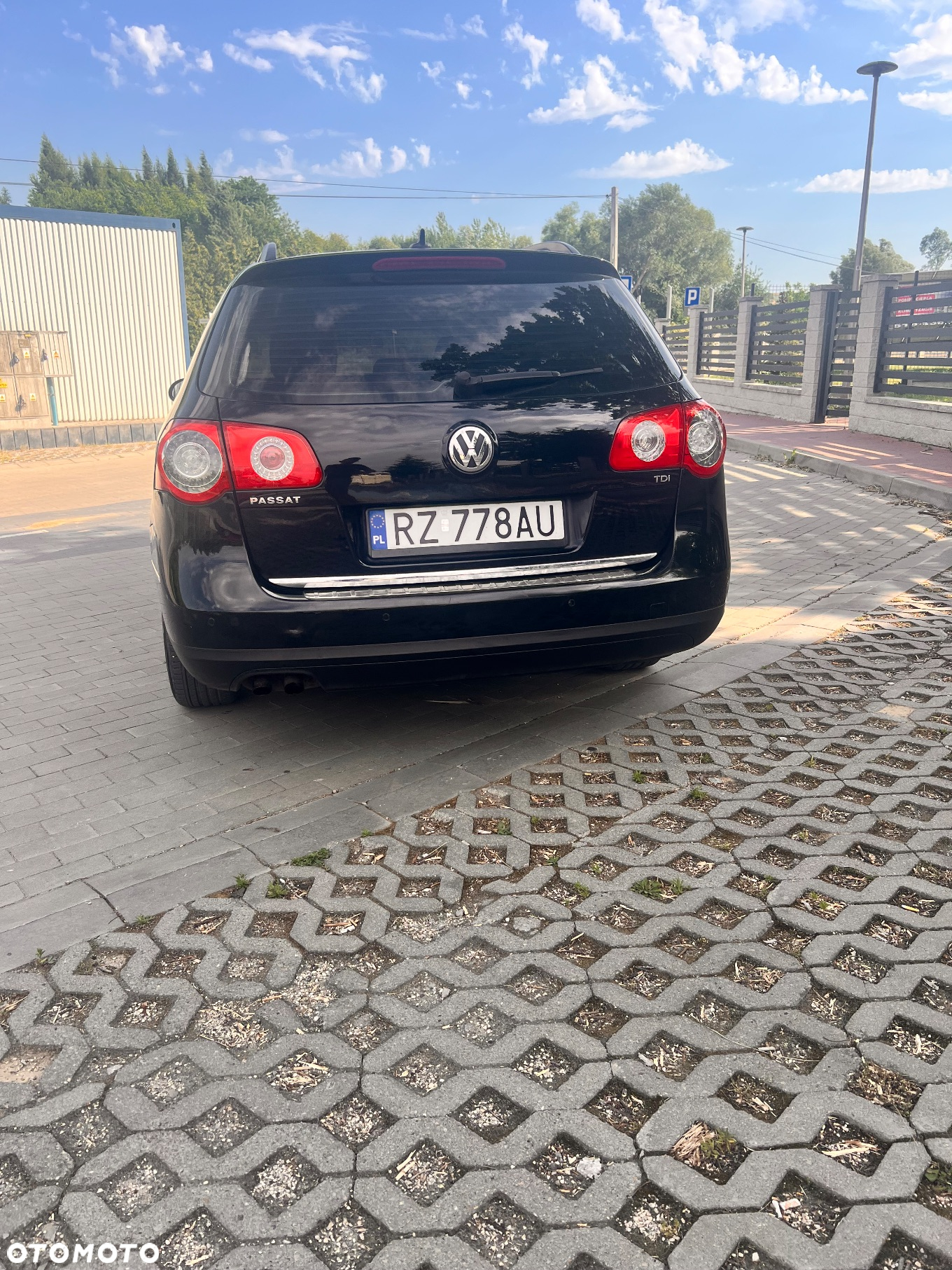 Volkswagen Passat 1.9 TDI Highline - 8