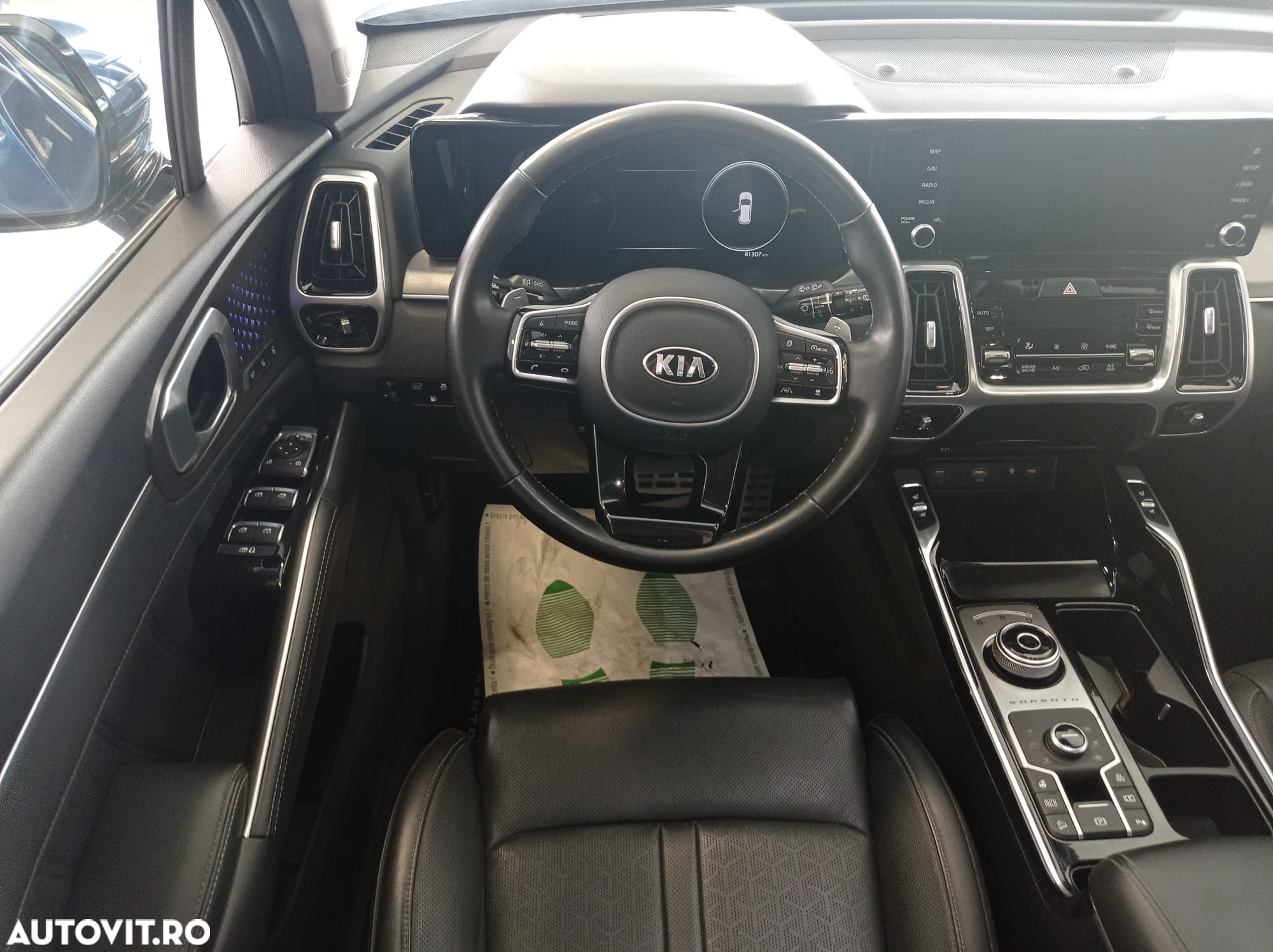 Kia Sorento 1.6 T-GDI PHEV 6AT 4x4 7P Premium - 4