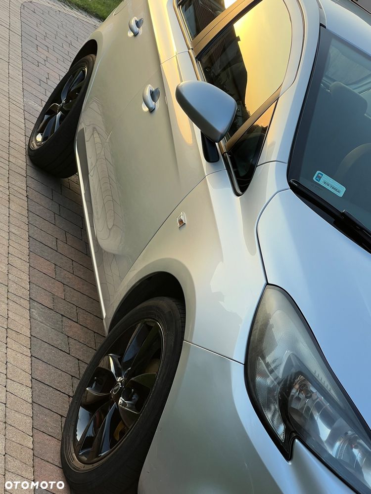 Opel Corsa 1.4 Enjoy - 1
