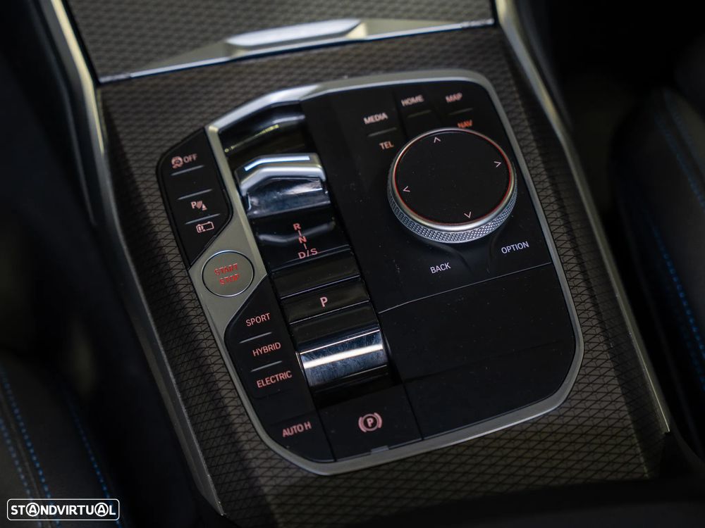 BMW 330 e Pack Desportivo M Pro Auto - 16