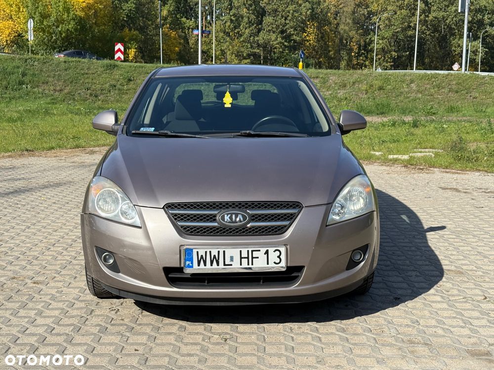 Kia Ceed 1.4 Comfort + - 2