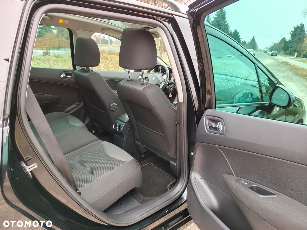 Peugeot 308 HDi FAP 110 EGS6 Business Line Niveau 1 - 11