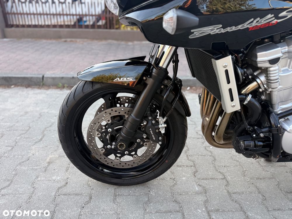 Suzuki Bandit - 22