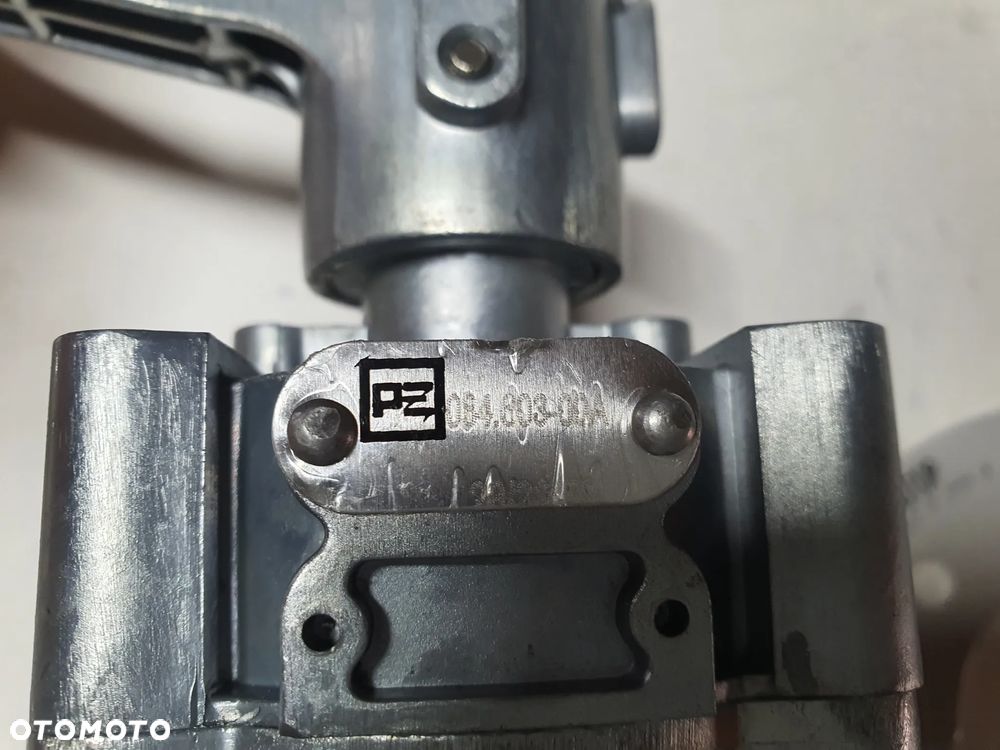 Zawór podnoszenia, opuszczania osi, tulejowy, obrotowy PETERS PE, 084.603-00A - 3