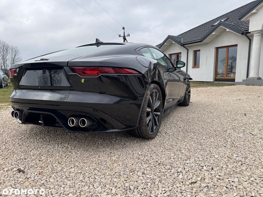 Jaguar F-Type R AWD - 9