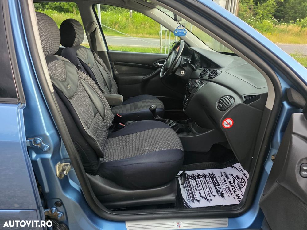 Ford Focus Wagon 1.6i 16V Ghia - 9