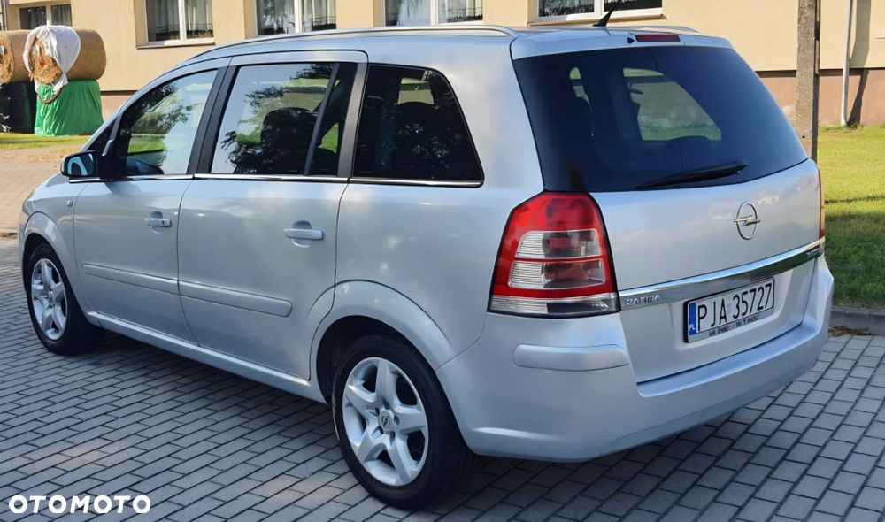 Opel Zafira - 3