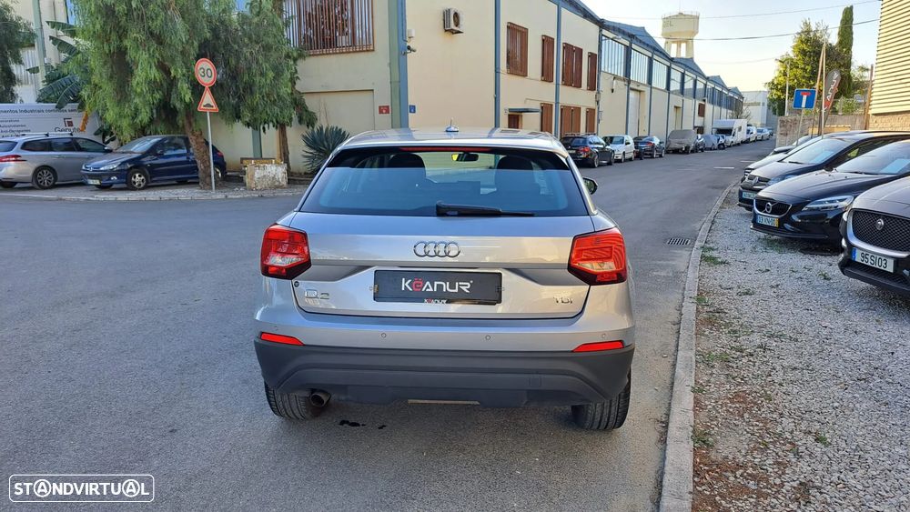 Audi Q2 1.6 TDI Design - 16