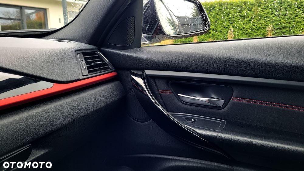 BMW Seria 3 320d Sport Line - 26