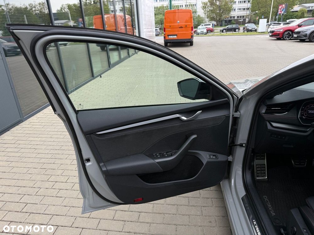 Skoda Octavia 2.0 TSI RS DSG - 15