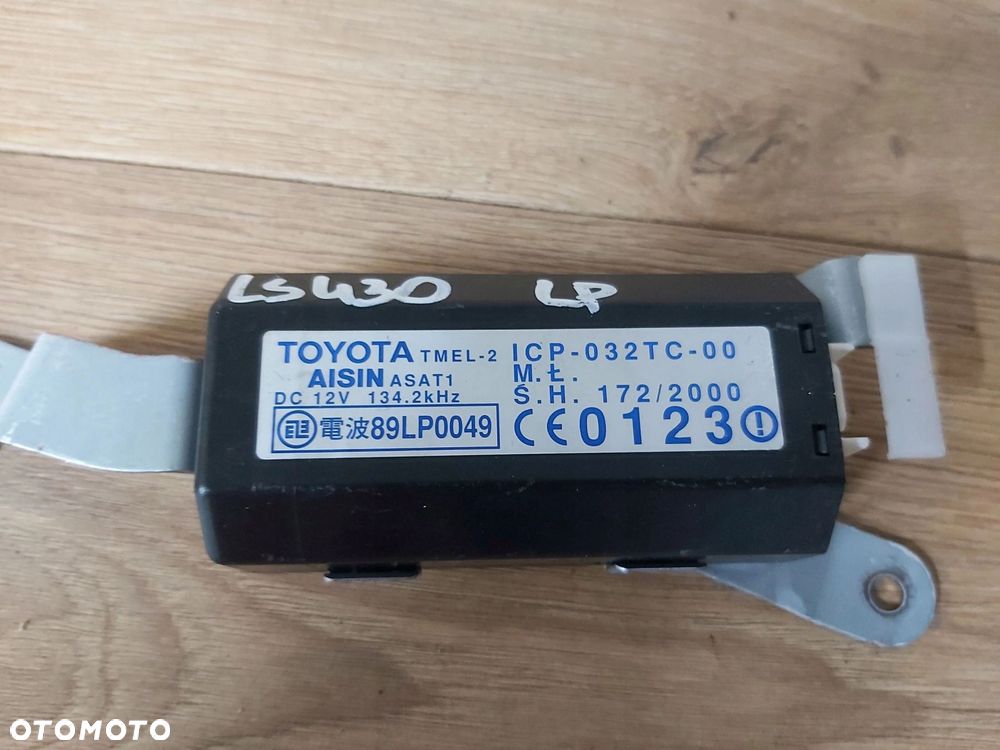 LEXUS LS III 430 moduł sterownik kluczyka drzwi lewy przód 89991-50020 - 1