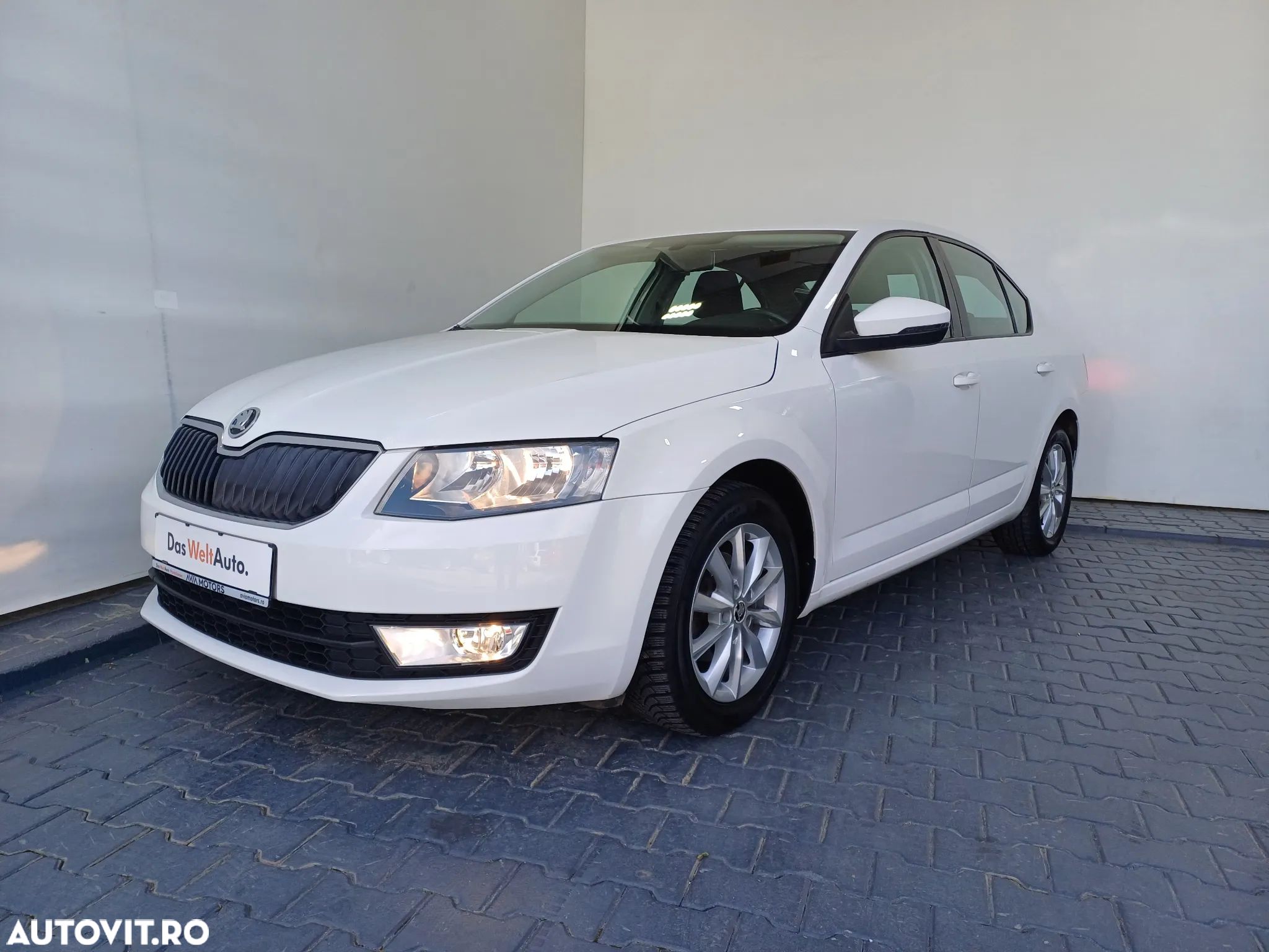 Skoda Octavia 1.6 TDI AMBITION - 1