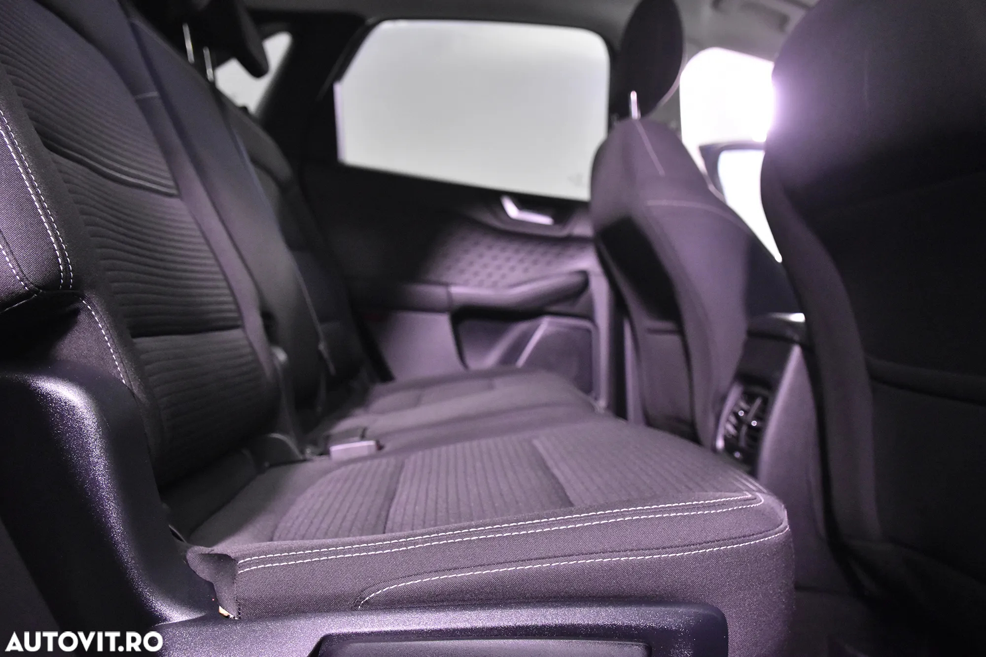 Ford Kuga - 12