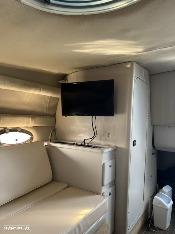 Crownline 268 CR - 13