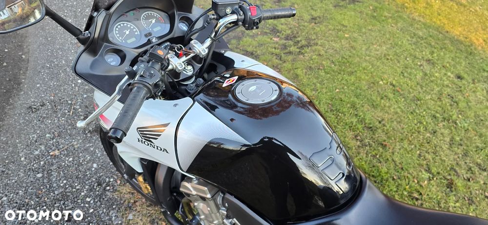 Honda CBF - 8
