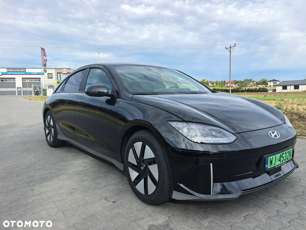 Hyundai IONIQ 6 - 3