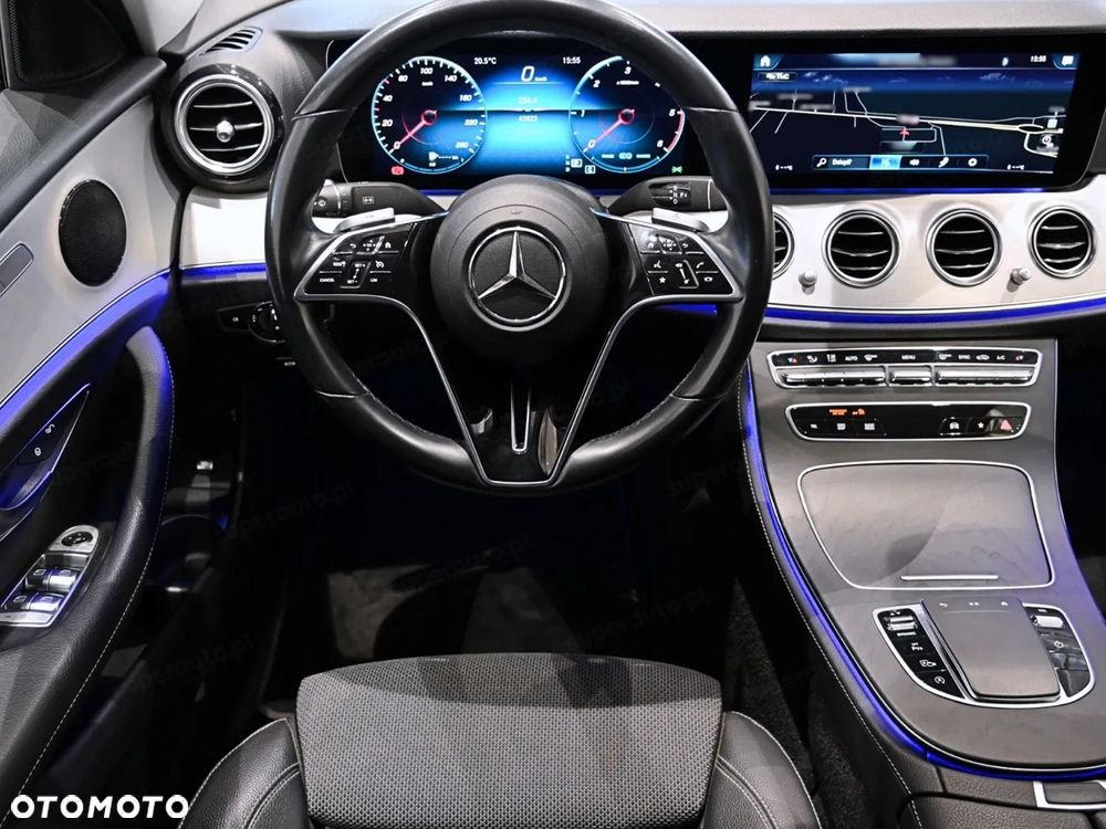 Mercedes-Benz Klasa E 220 d 4-Matic - 8