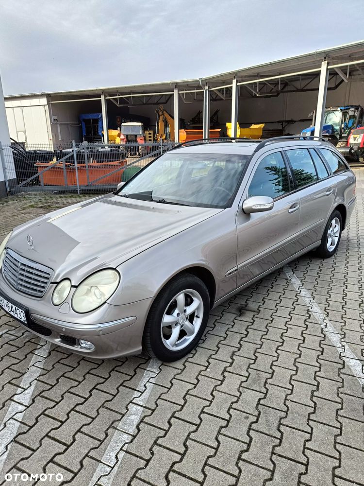Mercedes-Benz Klasa E - 9