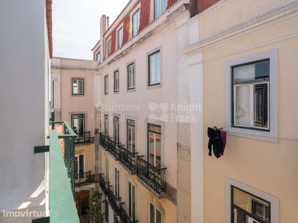 Apartamento T2, com vista rio, junto ao Chiado, Lisboa - Grande imagem: 3/27