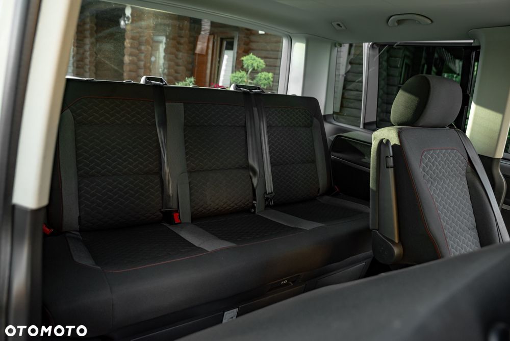 Volkswagen Multivan - 22