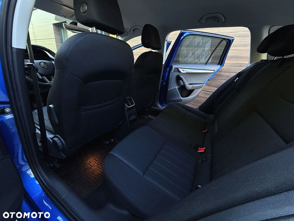 Skoda Octavia 2.0 TDI DSG Style - 22