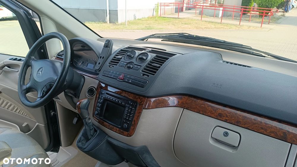 Mercedes-Benz Viano 2.2 CDI extralang Automatik Ambiente - 2