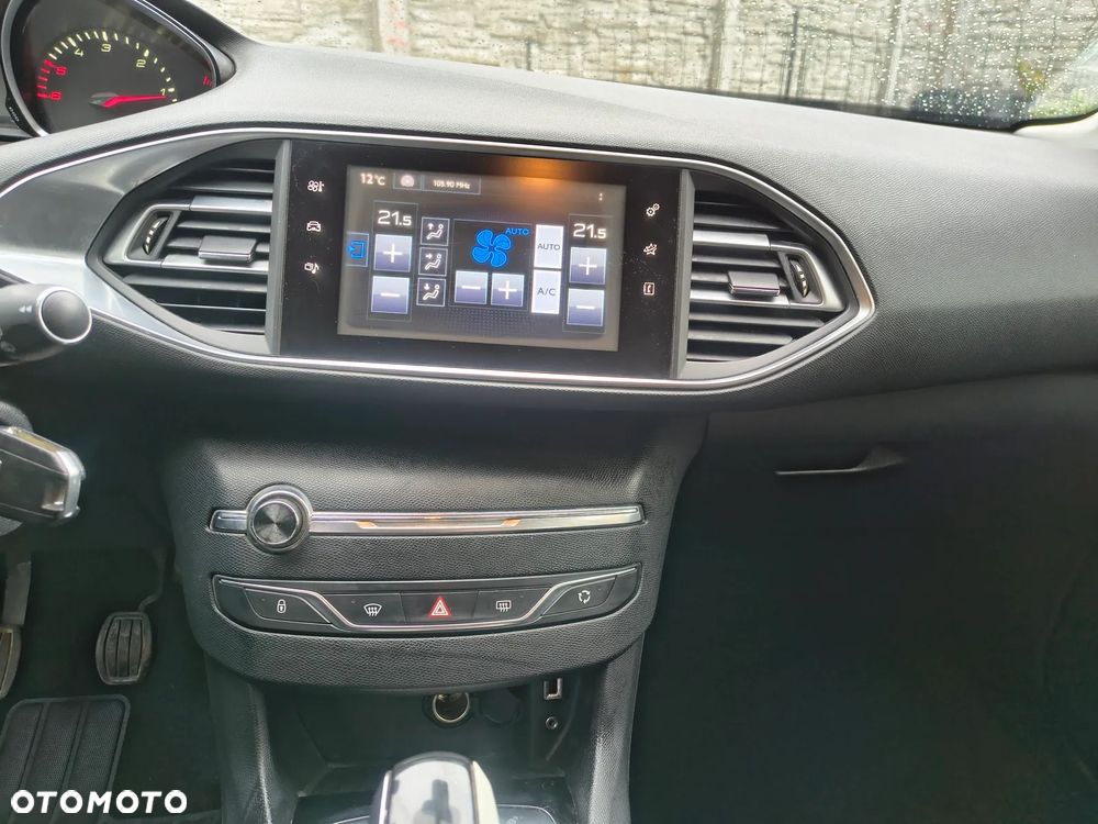 Peugeot 308 - 15