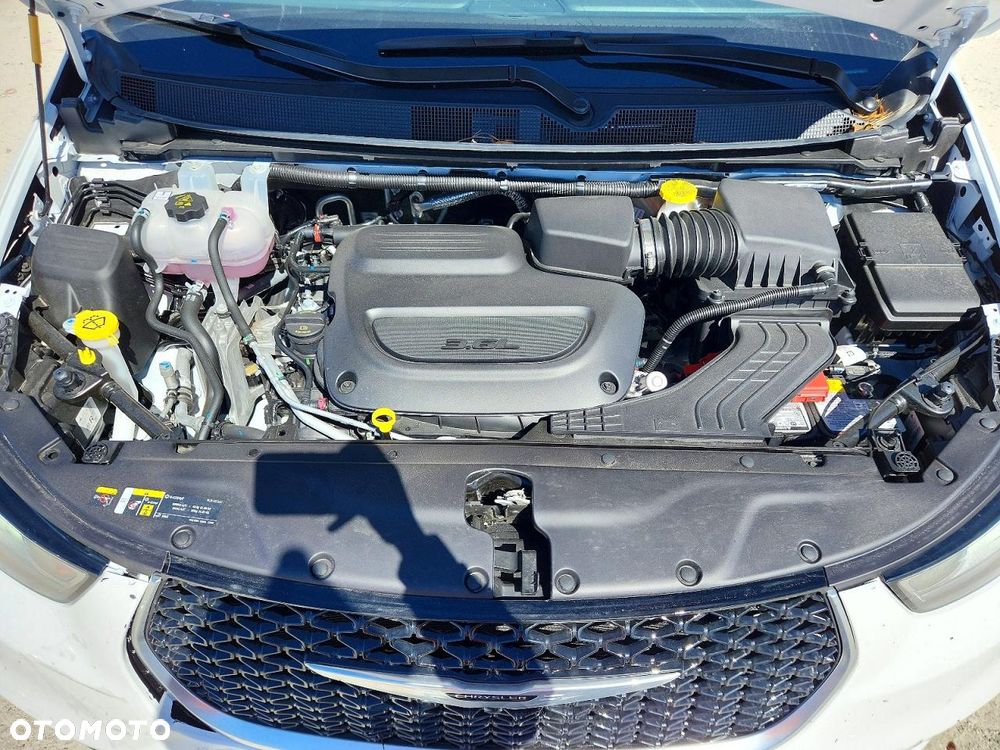 Chrysler Pacifica - 10