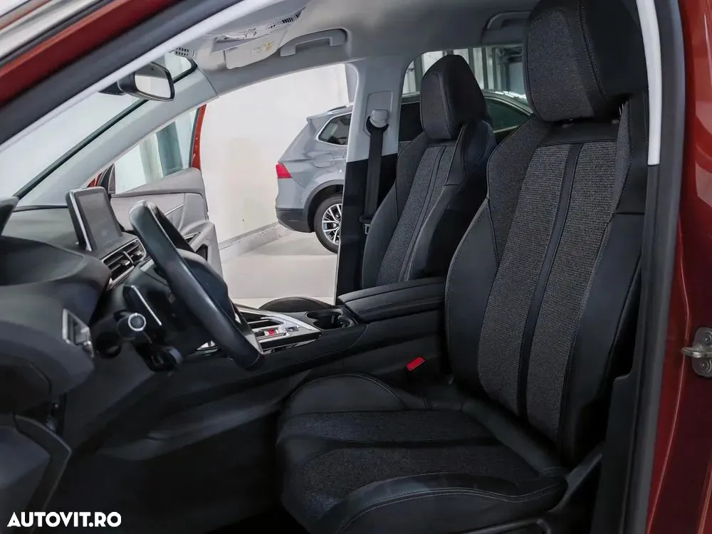Peugeot 3008 1.2 PureTech S&S EAT8 Allure - 6