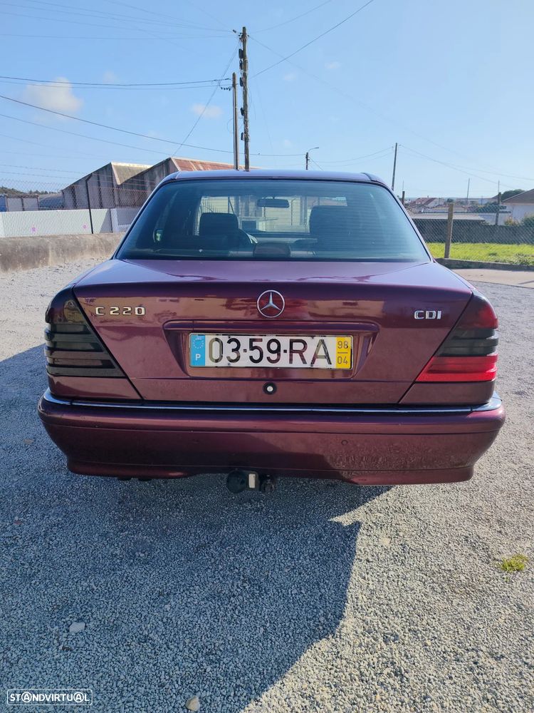 Mercedes-Benz C 220 - 10