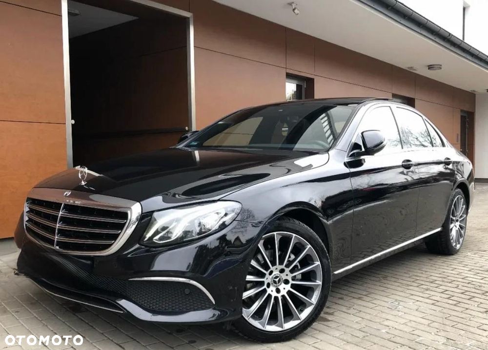 Mercedes-Benz Klasa E 220 d 9G-TRONIC - 1