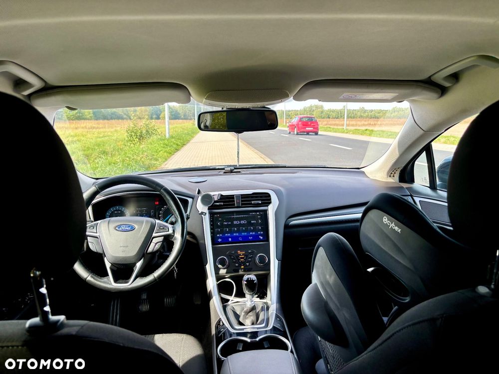 Ford Mondeo - 17