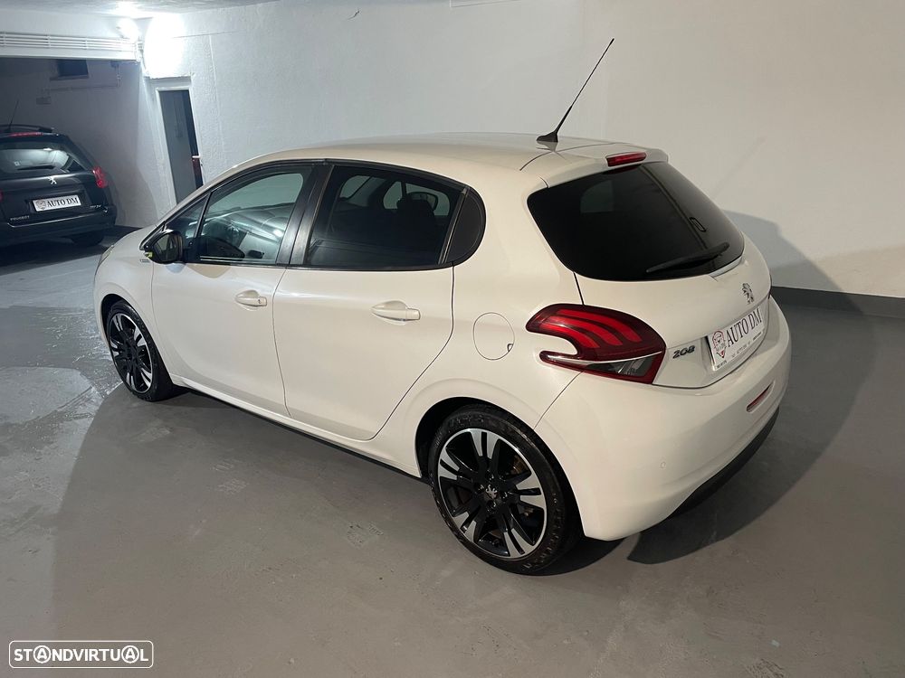 Peugeot 208 1.6 BlueHDi Allure - 4