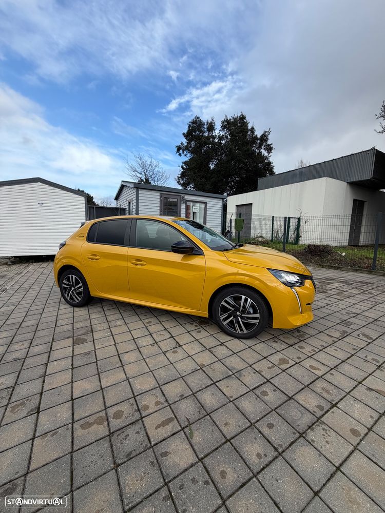 Peugeot 208 1.2 PureTech SE Style - 21