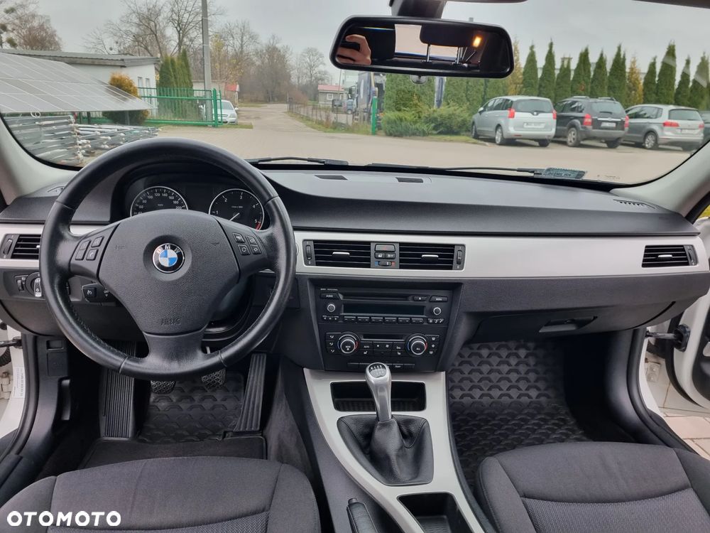 BMW Seria 3 320d xDrive - 8