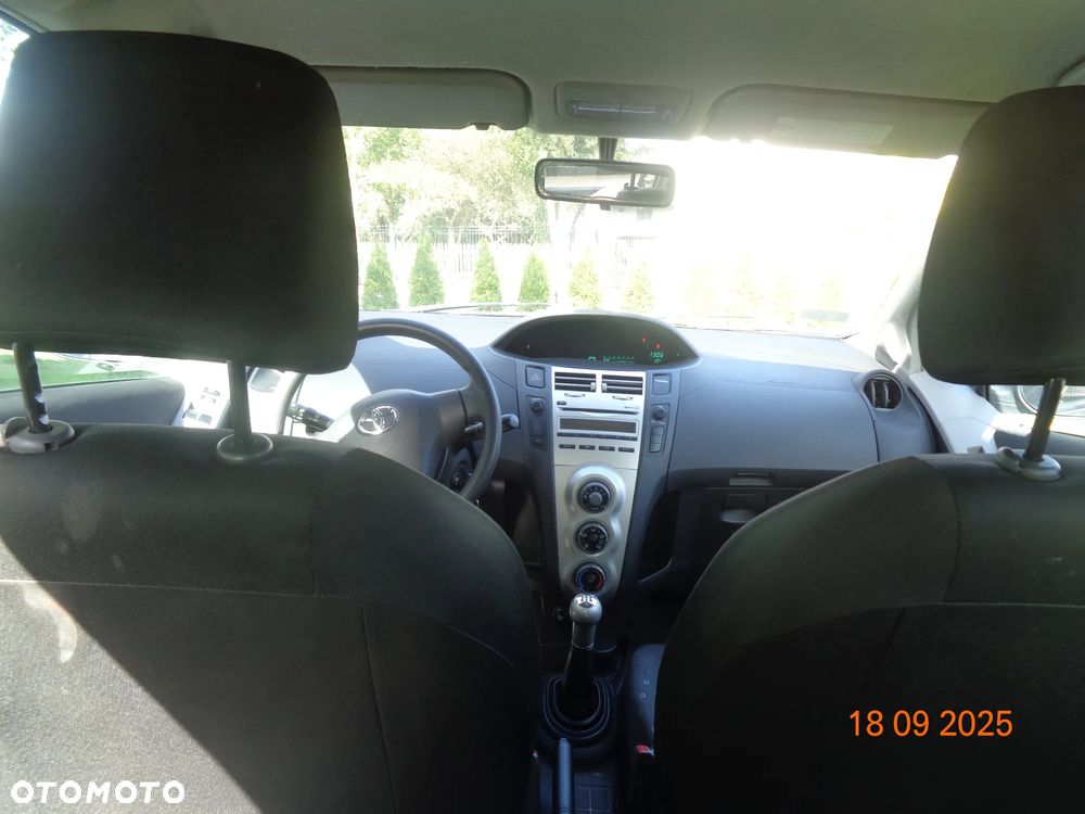 Toyota Yaris 1.3 Luna - 11