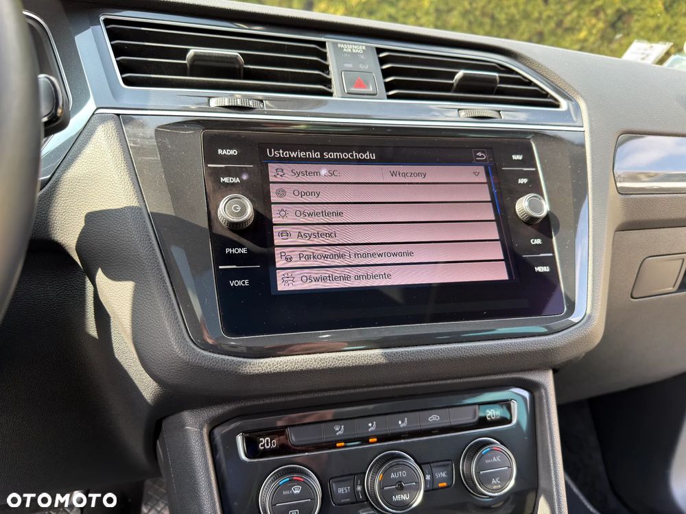 Volkswagen Tiguan - 33