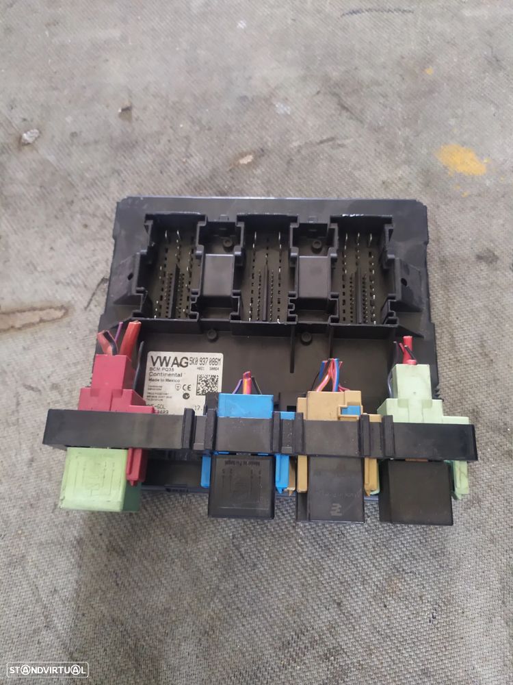 CAIXA DE FUSIVEIS VOLKSWAGEN TIGUAN / 5K0937086M - 2