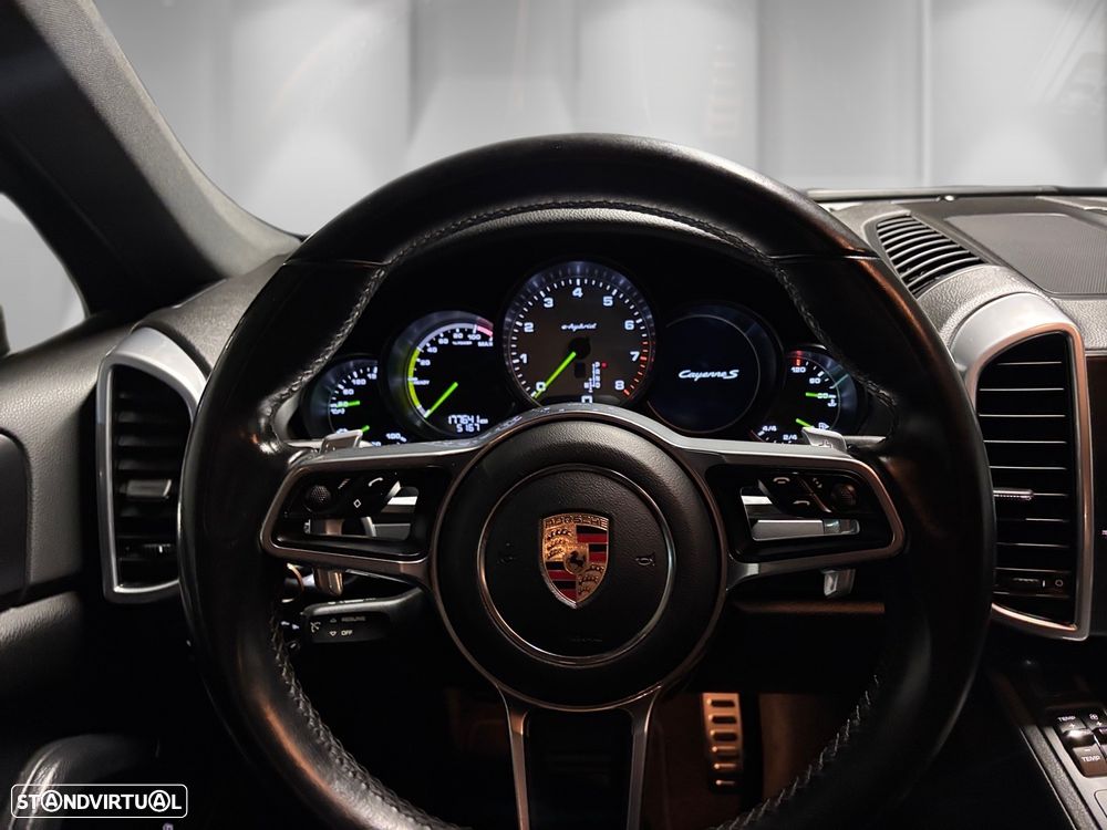 Porsche Cayenne S E-Hybrid - 7