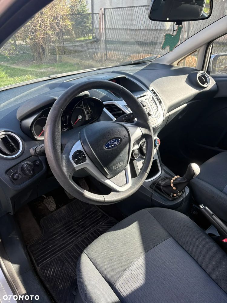 Ford Fiesta 1.25 Trend EU5 - 10